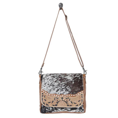 Magnifique Hand-Concealed Bag 5190